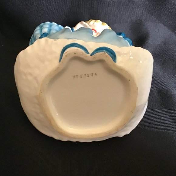 Vintage Ceramic Little Girl in Blue Vase / Planter - Picture 7 of 7